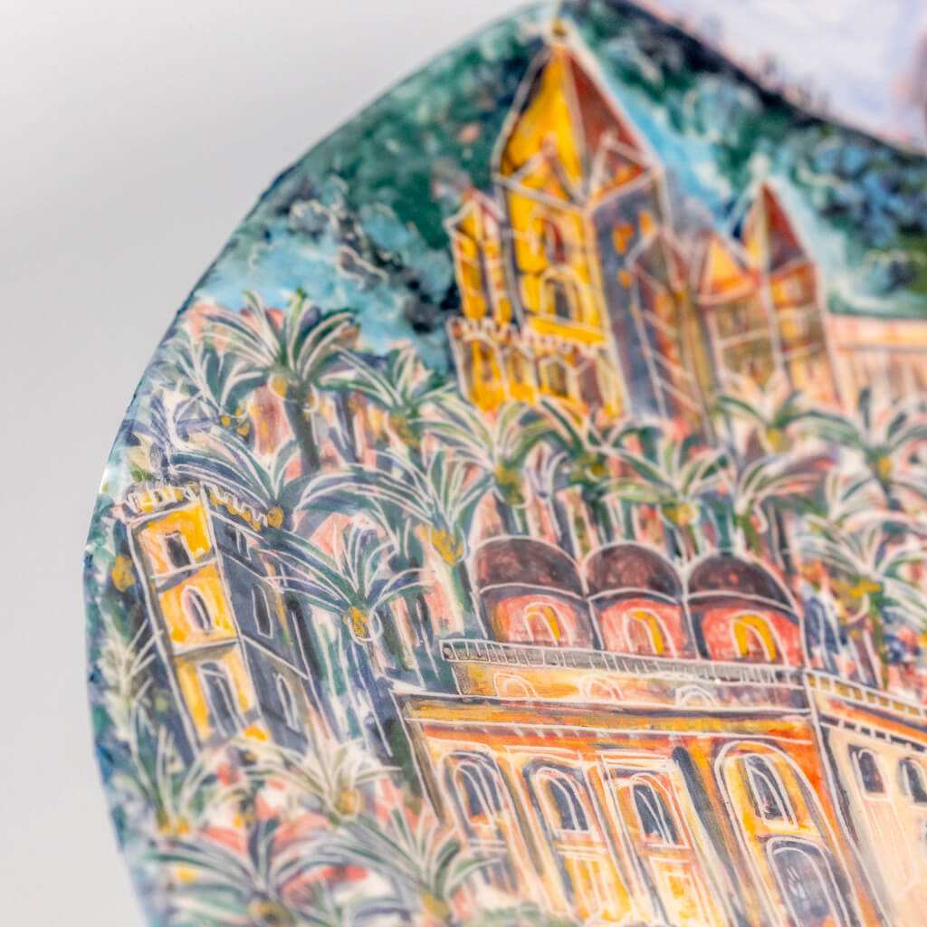 Ceramic plate with self-portrait in Palermo, handmade and painted in a unique & colourful style by Spanish artist Maite Morell.