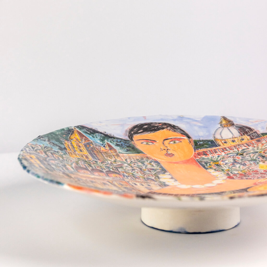 Ceramic plate with self-portrait in Palermo, handmade and painted in a unique & colourful style by Spanish artist Maite Morell.