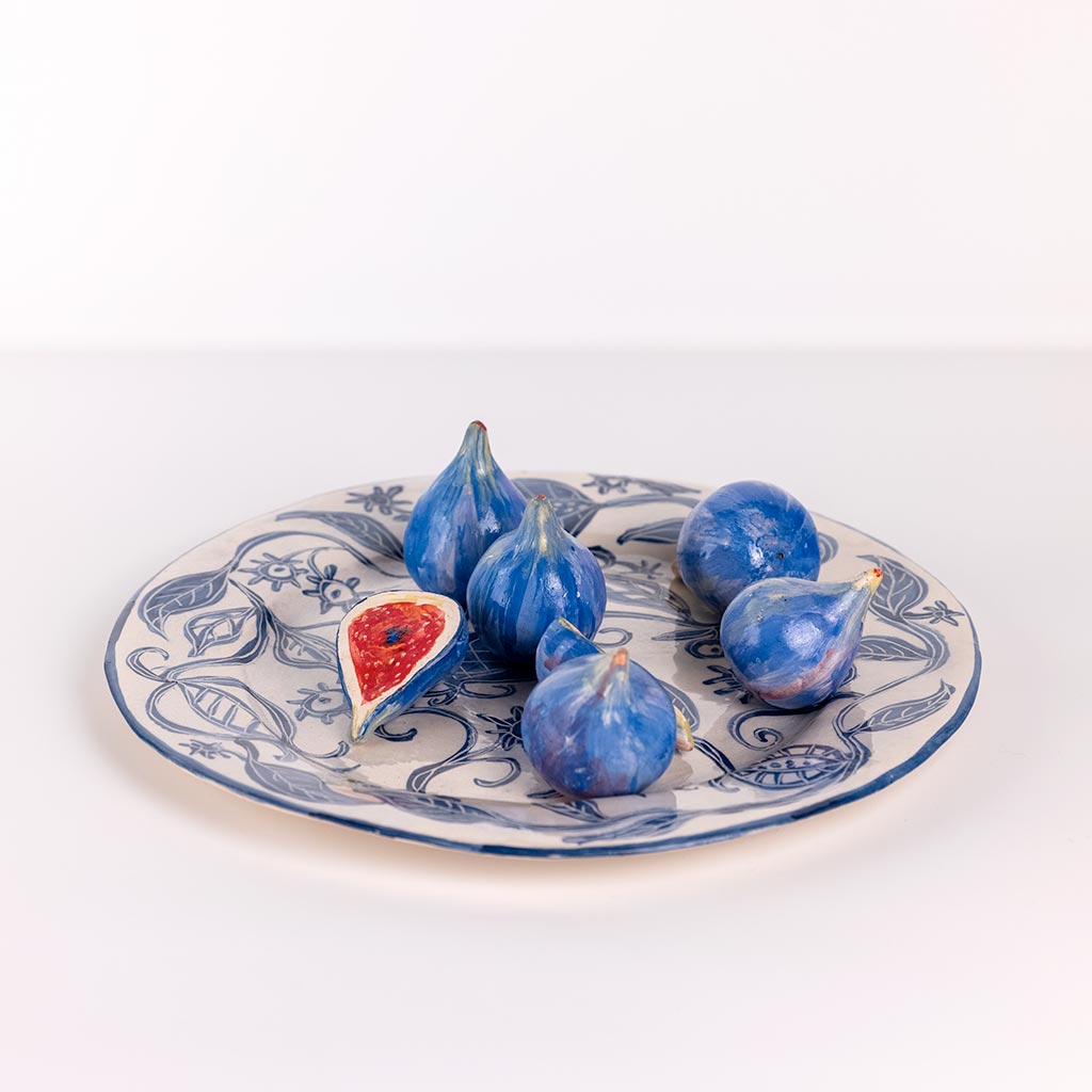 Ceramic still life with figs, handmade and painted in a unique style by Spanish artist Maite Morell.