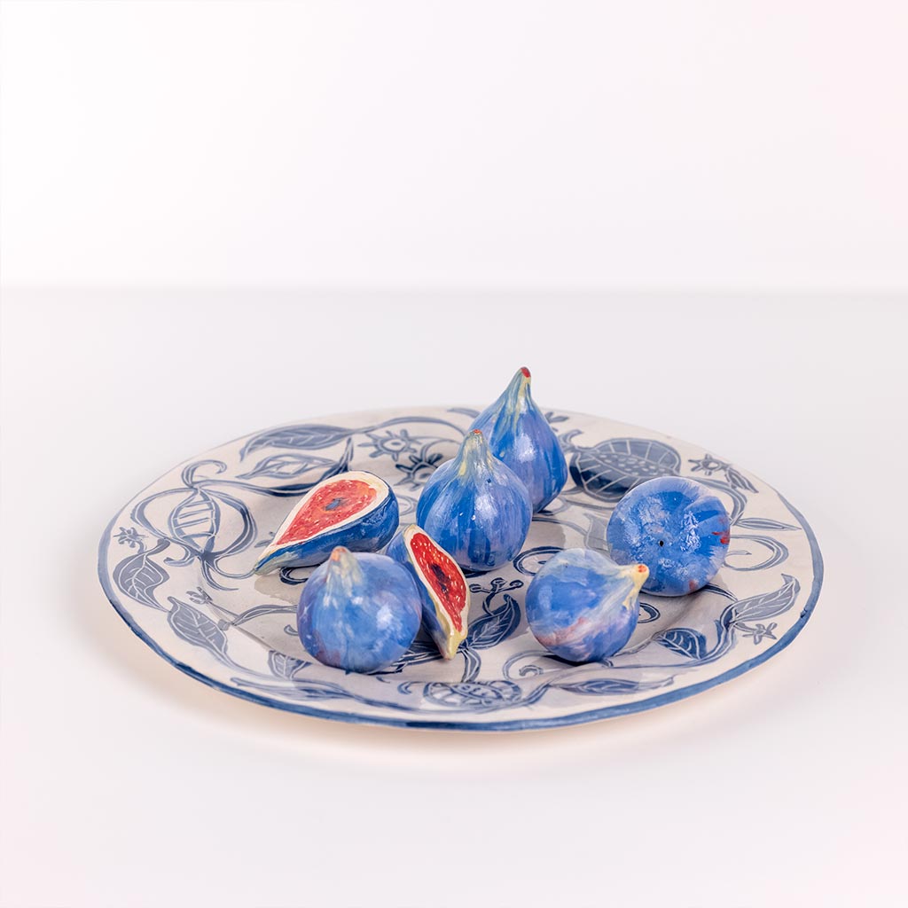 Ceramic still life with figs, handmade and painted in a unique style by Spanish artist Maite Morell.