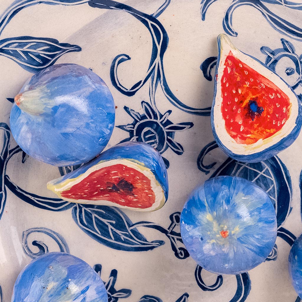 Ceramic still life with figs, handmade and painted in a unique style by Spanish artist Maite Morell.