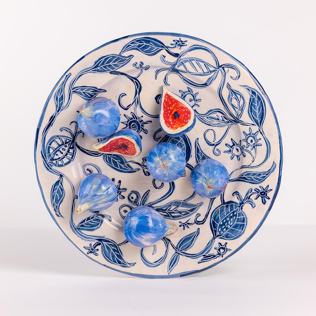 Ceramic still life with figs, handmade and painted in a unique style by Spanish artist Maite Morell.